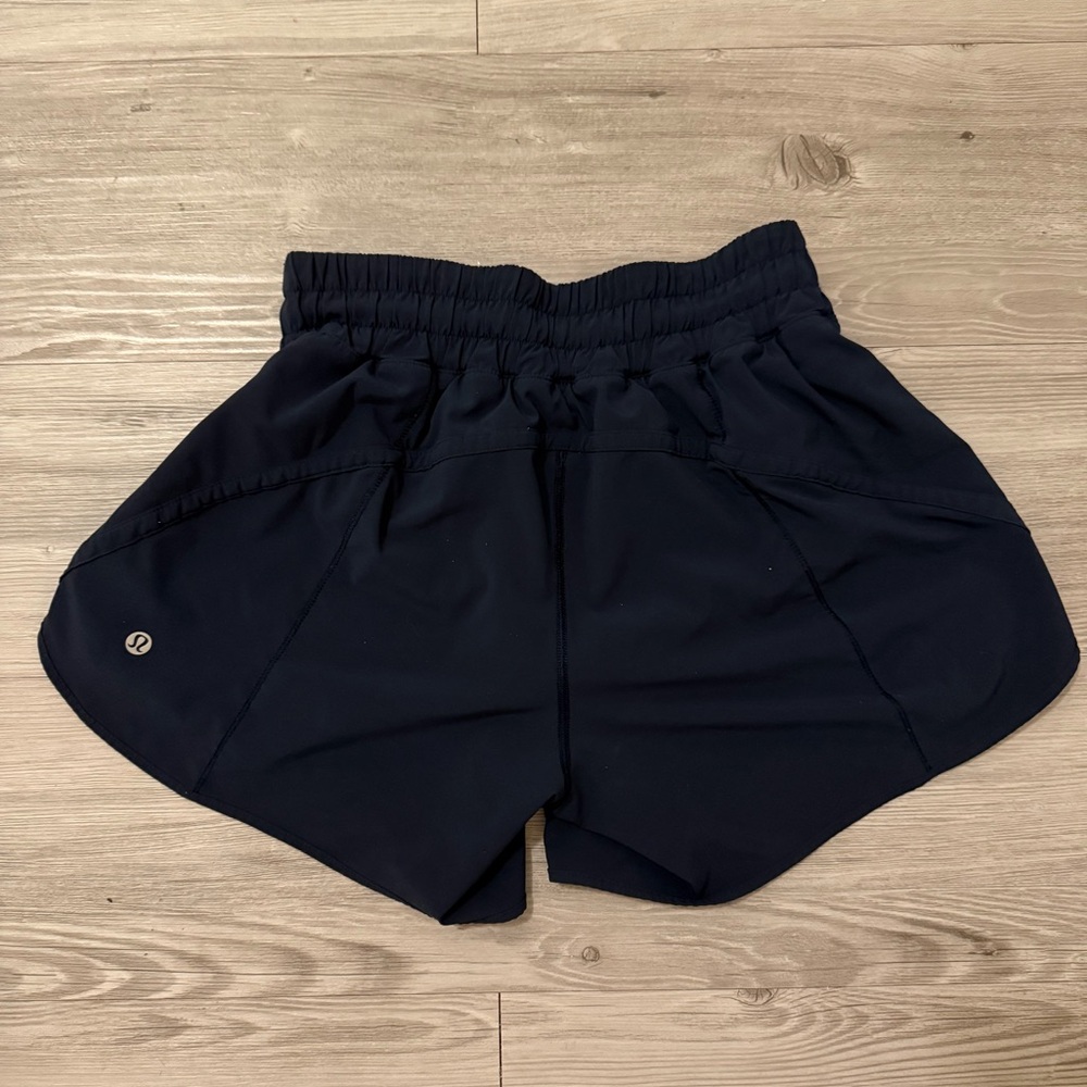 Lululemon Track That Mid-Rise Short 5” | Navy | Size 6